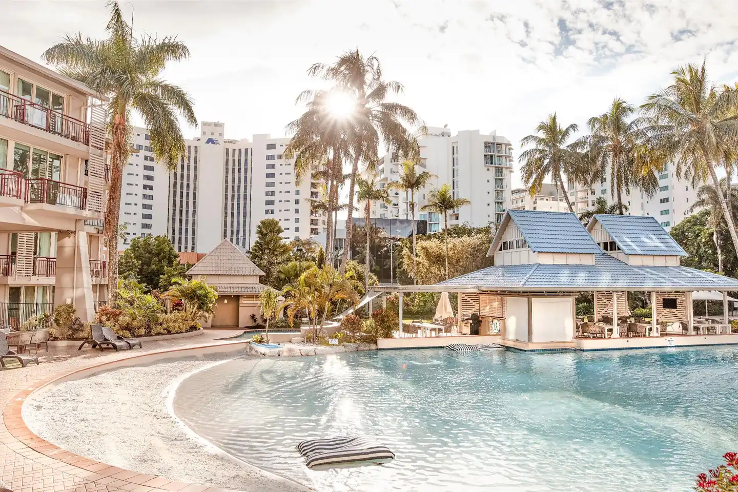 Novotel Cairns Oasis Resort Pool