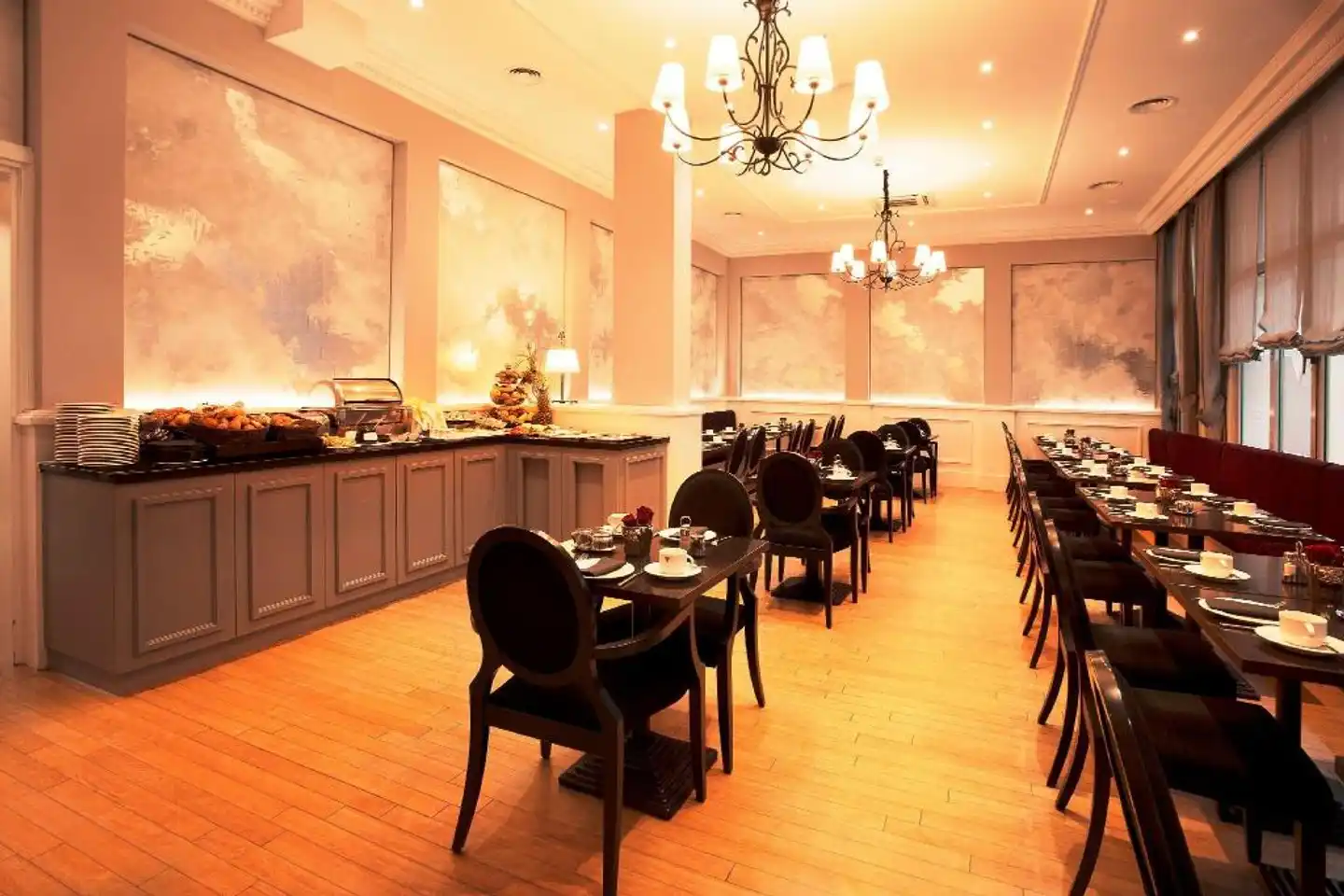 Victoria Restaurant