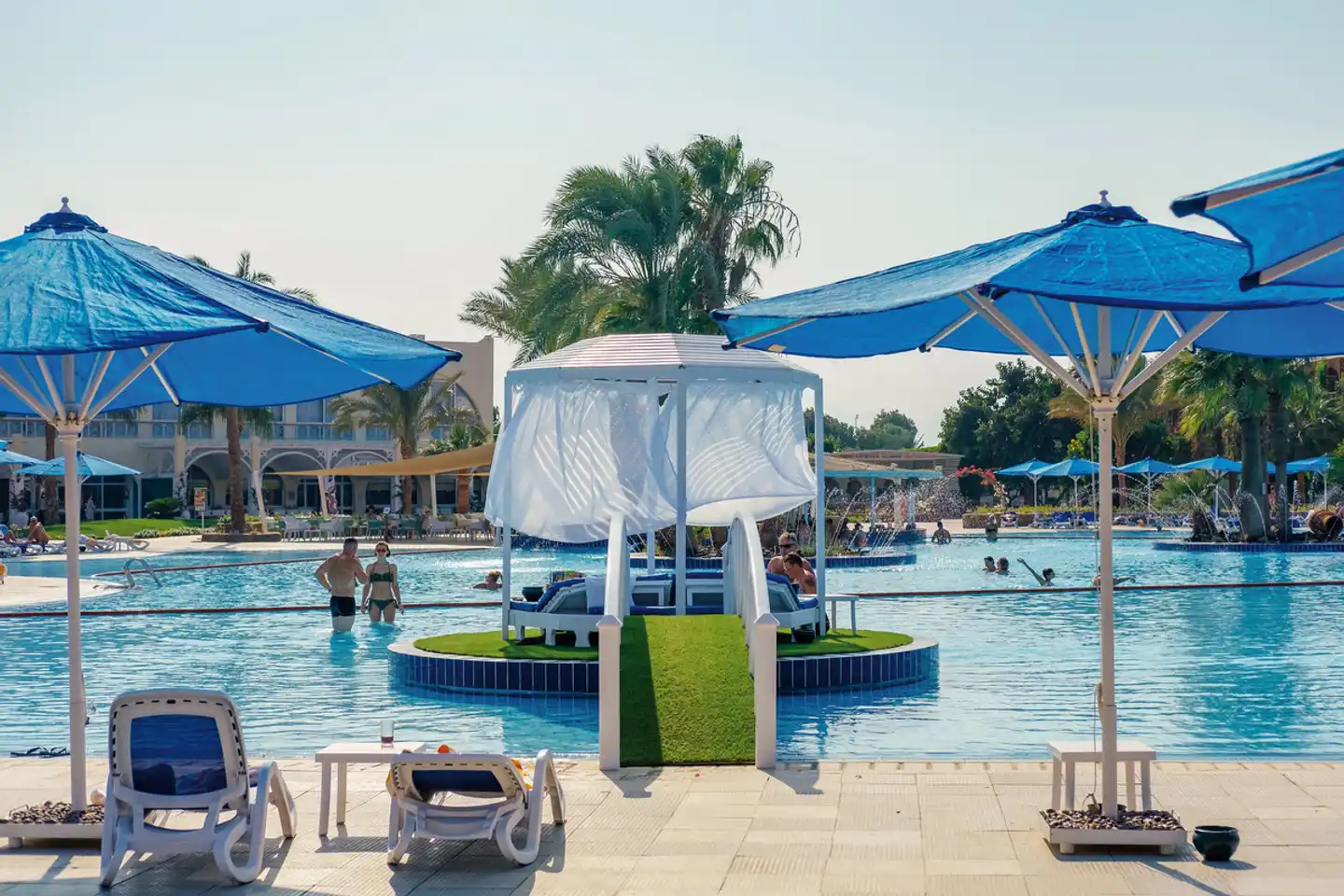 Desert Rose Resort Bar