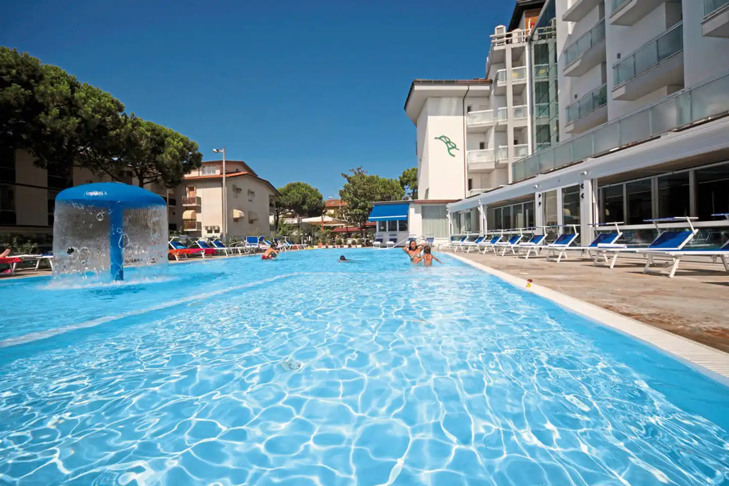 Buratti Pool
