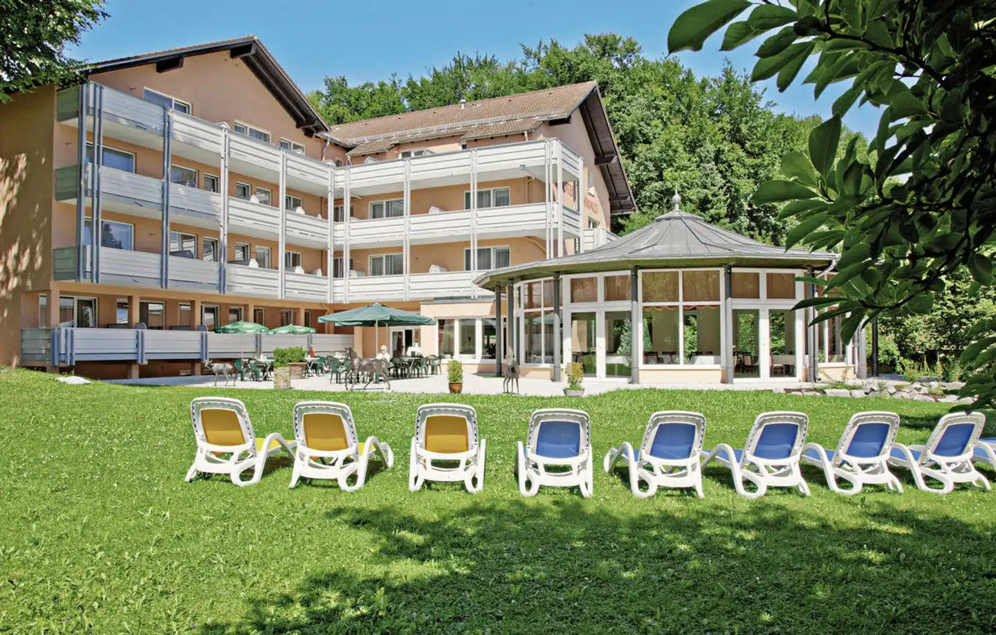 PTI Hotel Eichwald Aussenansicht