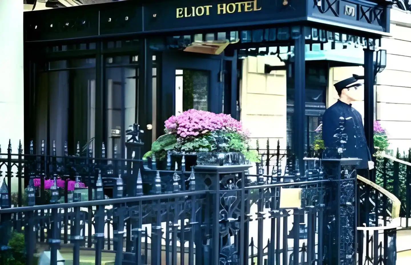 The Eliot Suite Hotel Terrasse