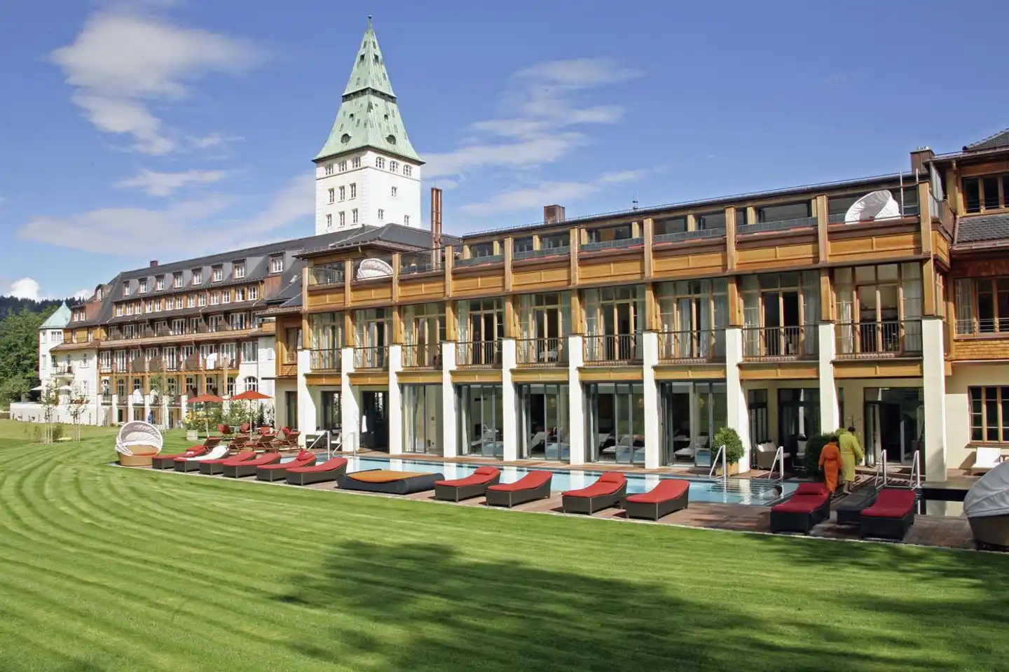 Schloss Elmau Luxury Spa Retreat & Cultural Hideaway Aussenansicht