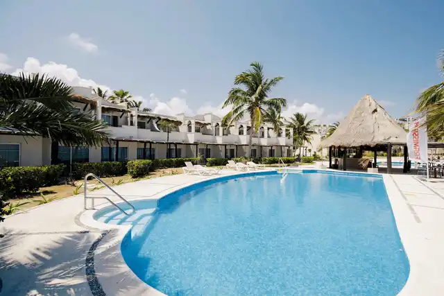 VR Club Tulum Riviera Pool