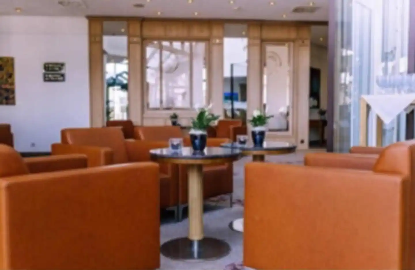 Atomis Hotel Munich Airport by Mercure Lobby