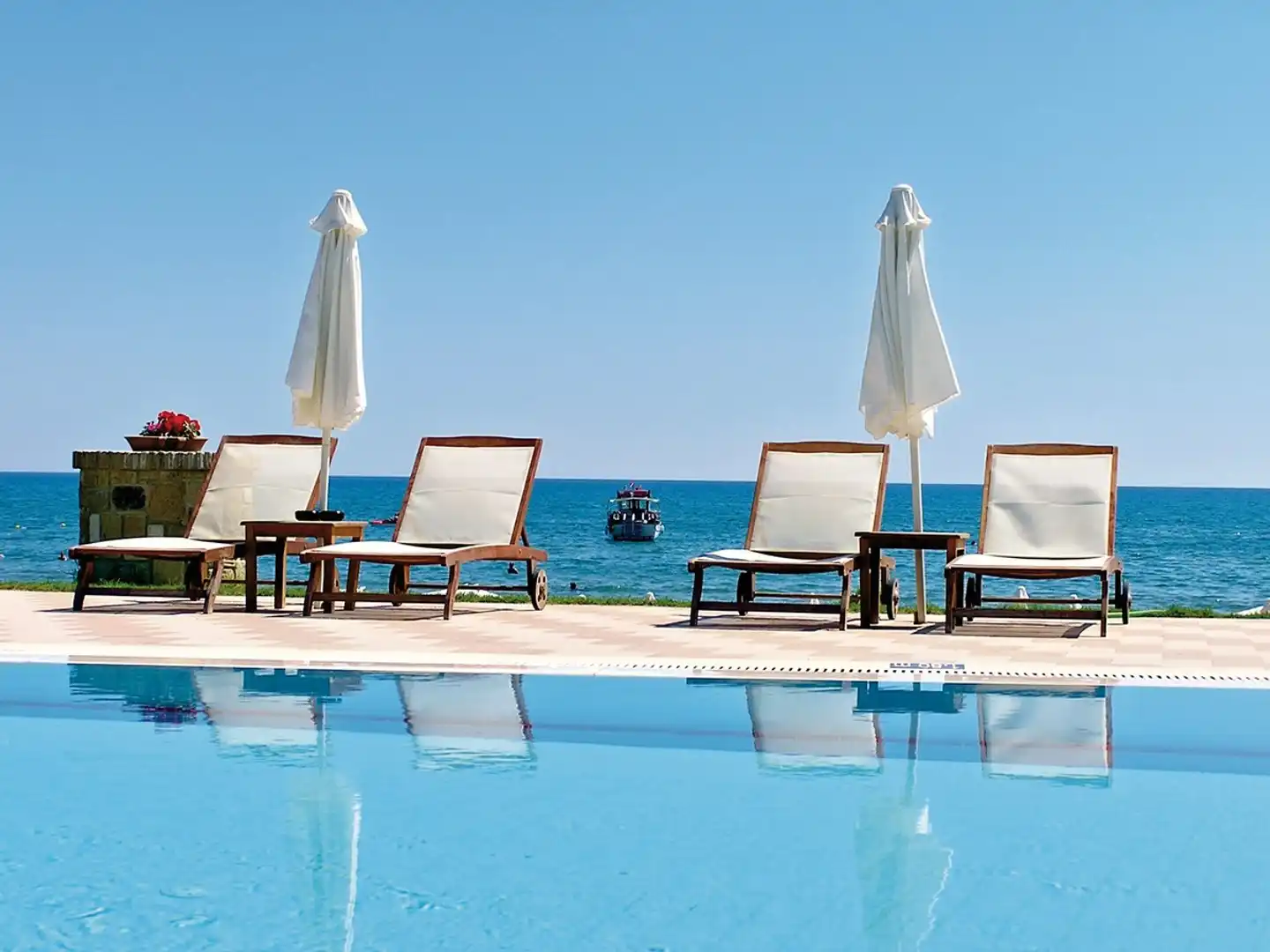 Mediterranean Beach Resort Pool