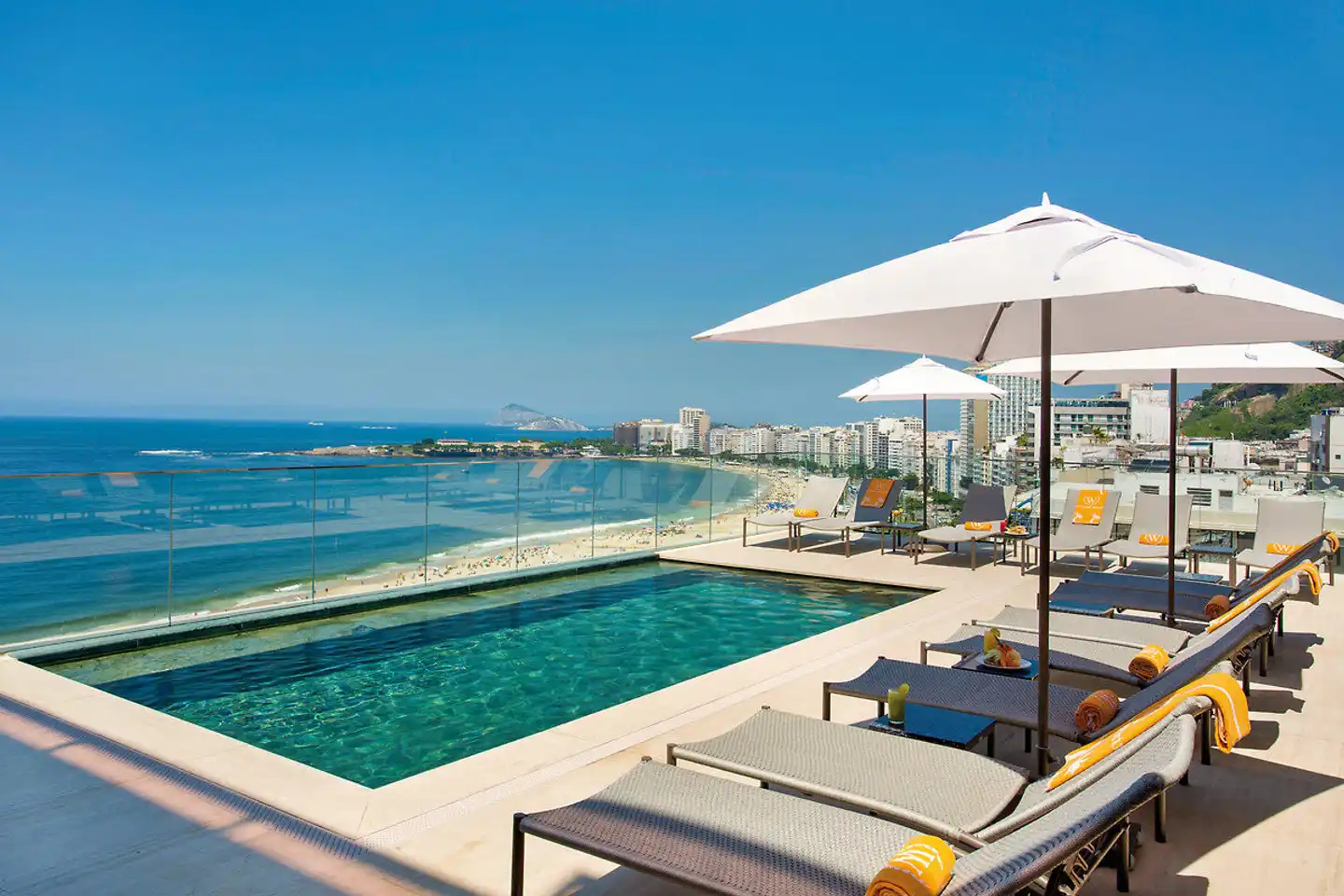 Windsor California Copacabana Pool