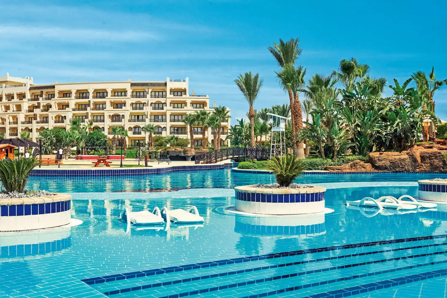 Steigenberger ALDAU Beach Hotel Pool