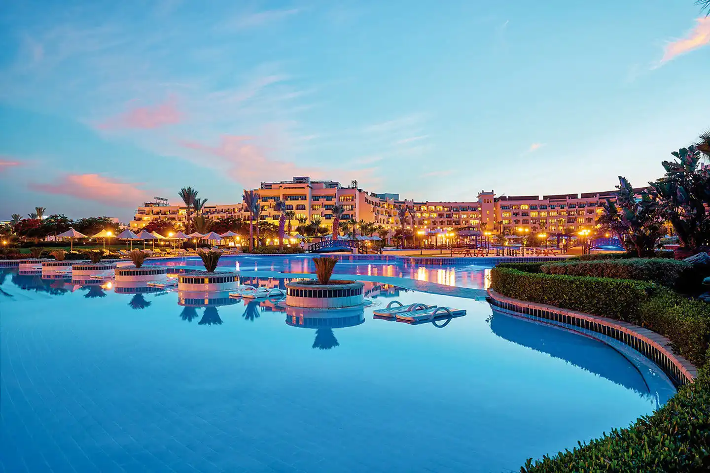 Steigenberger ALDAU Beach Hotel Pool