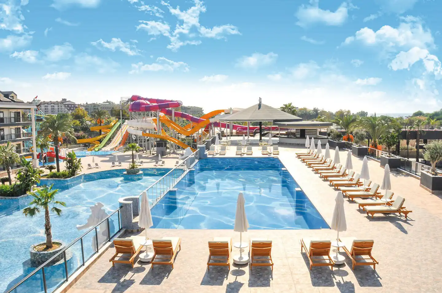 Dream World Palace Pool