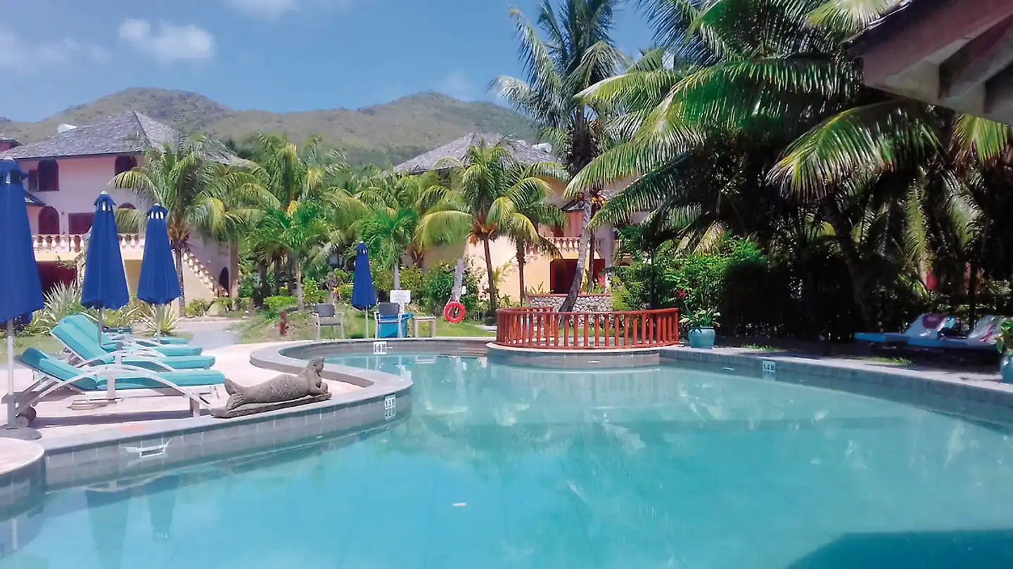 Castello Beach Hotel Pool