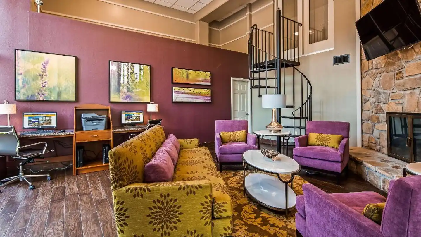Best Western Plaza Inn Lobby