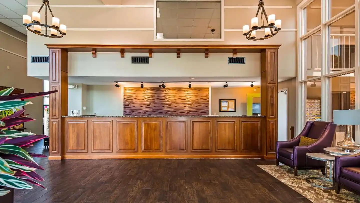 Best Western Plaza Inn Lobby