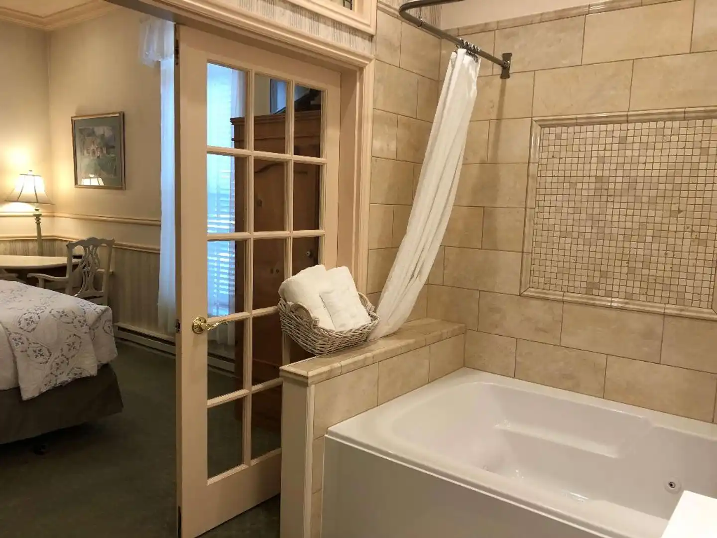 Best Western Grandma's Feather Bed Wellness