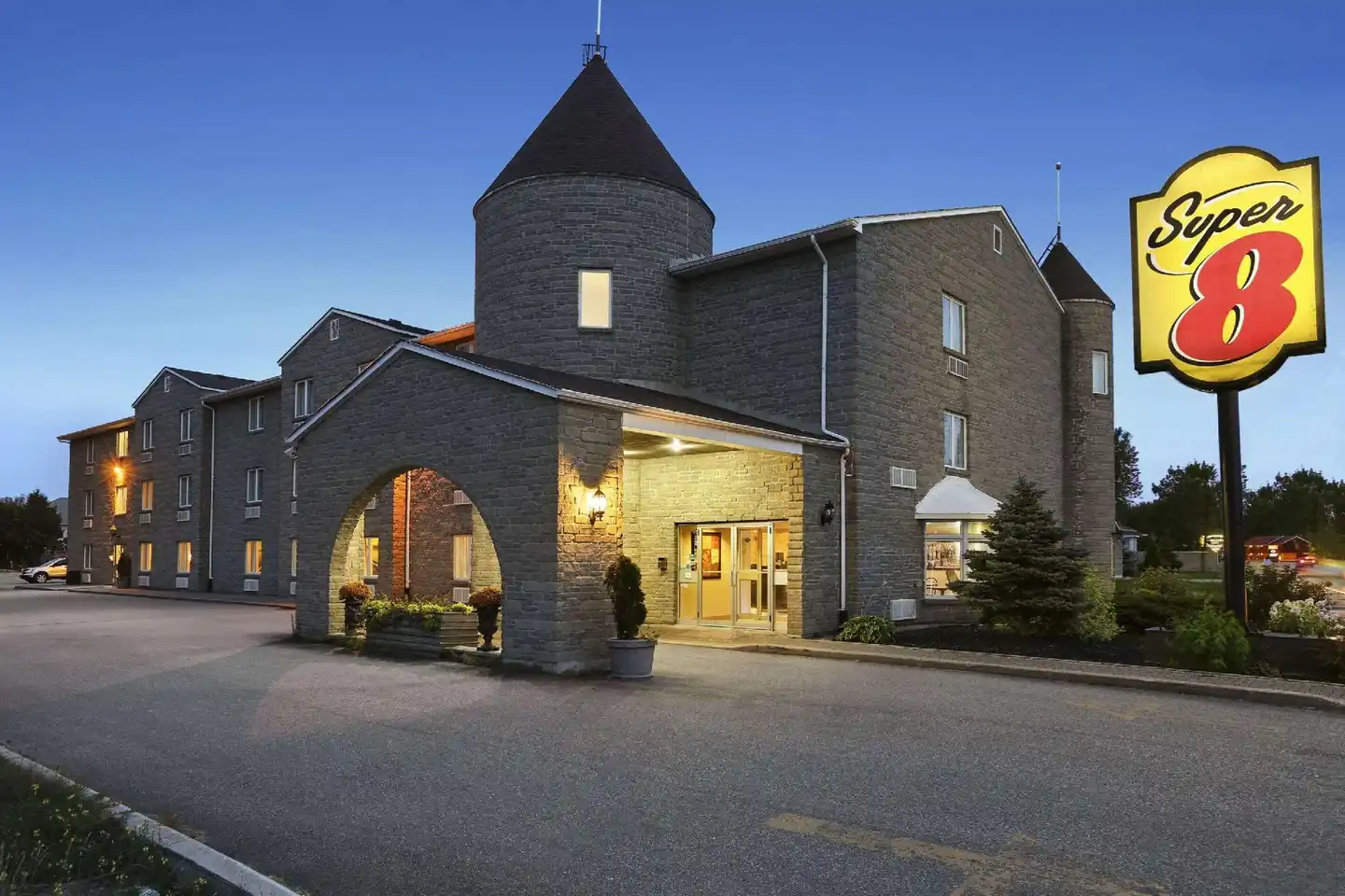 Super 8 by Wyndham North Bay Aussenansicht