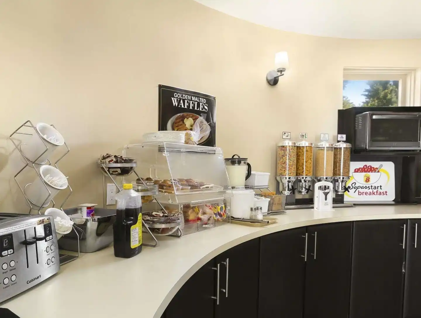 Super 8 by Wyndham North Bay Restaurant