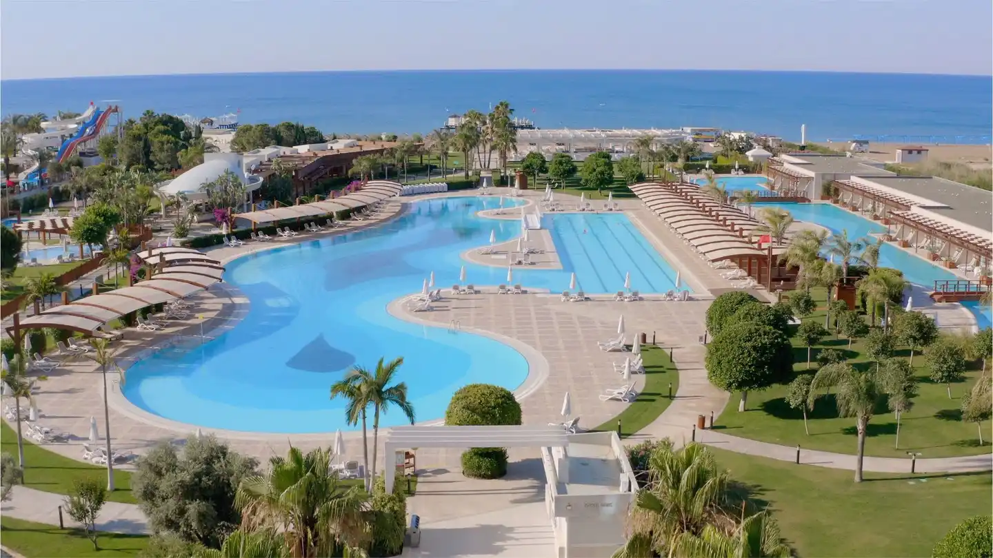 Baia Lara Pool