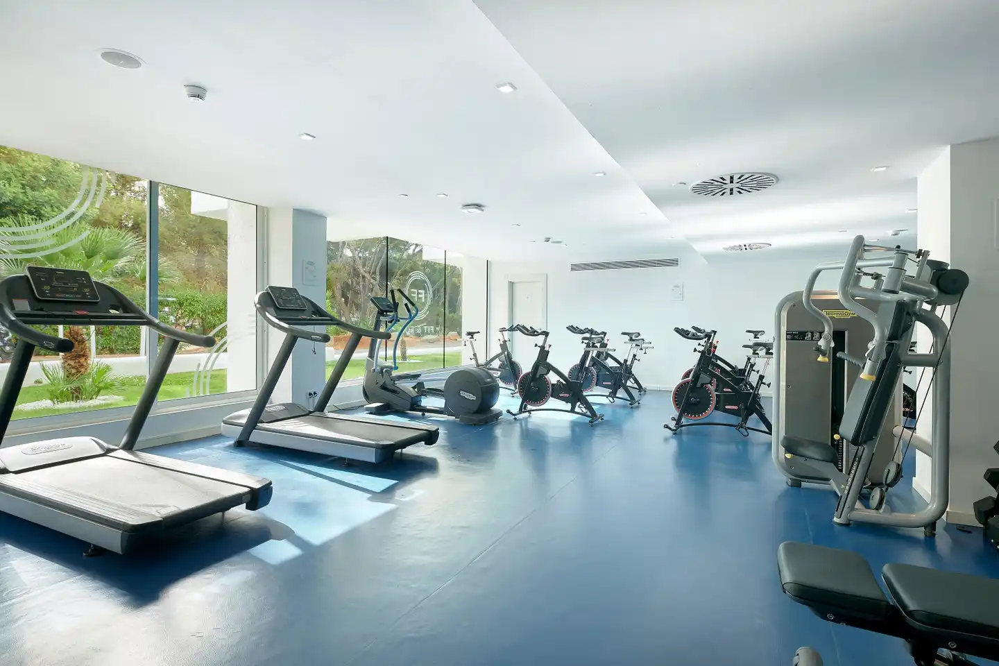 Iberostar Selection Santa Eulalia Ibiza SPORT_AND_ENTERTAINMENT