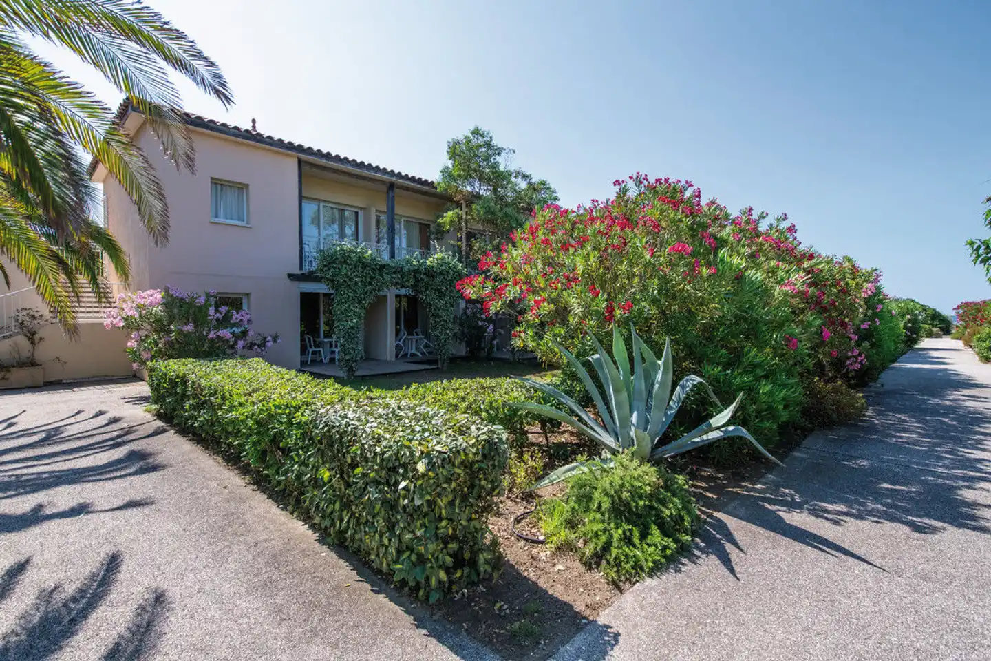 SOWELL RESIDENCES Les Sablons Garten