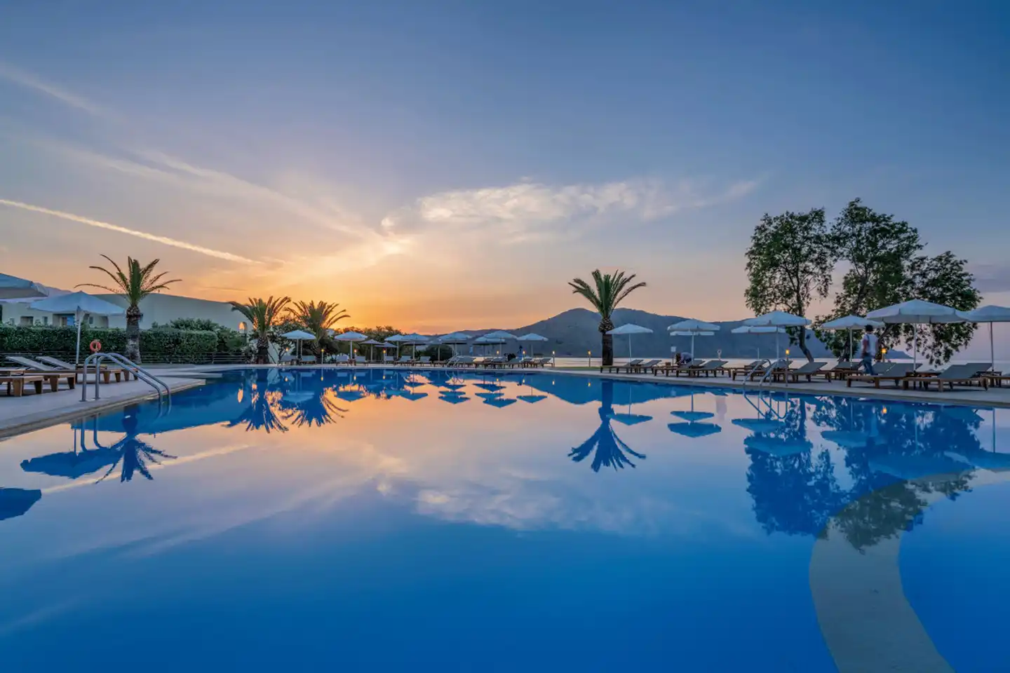 Pilot Beach Resort Pool
