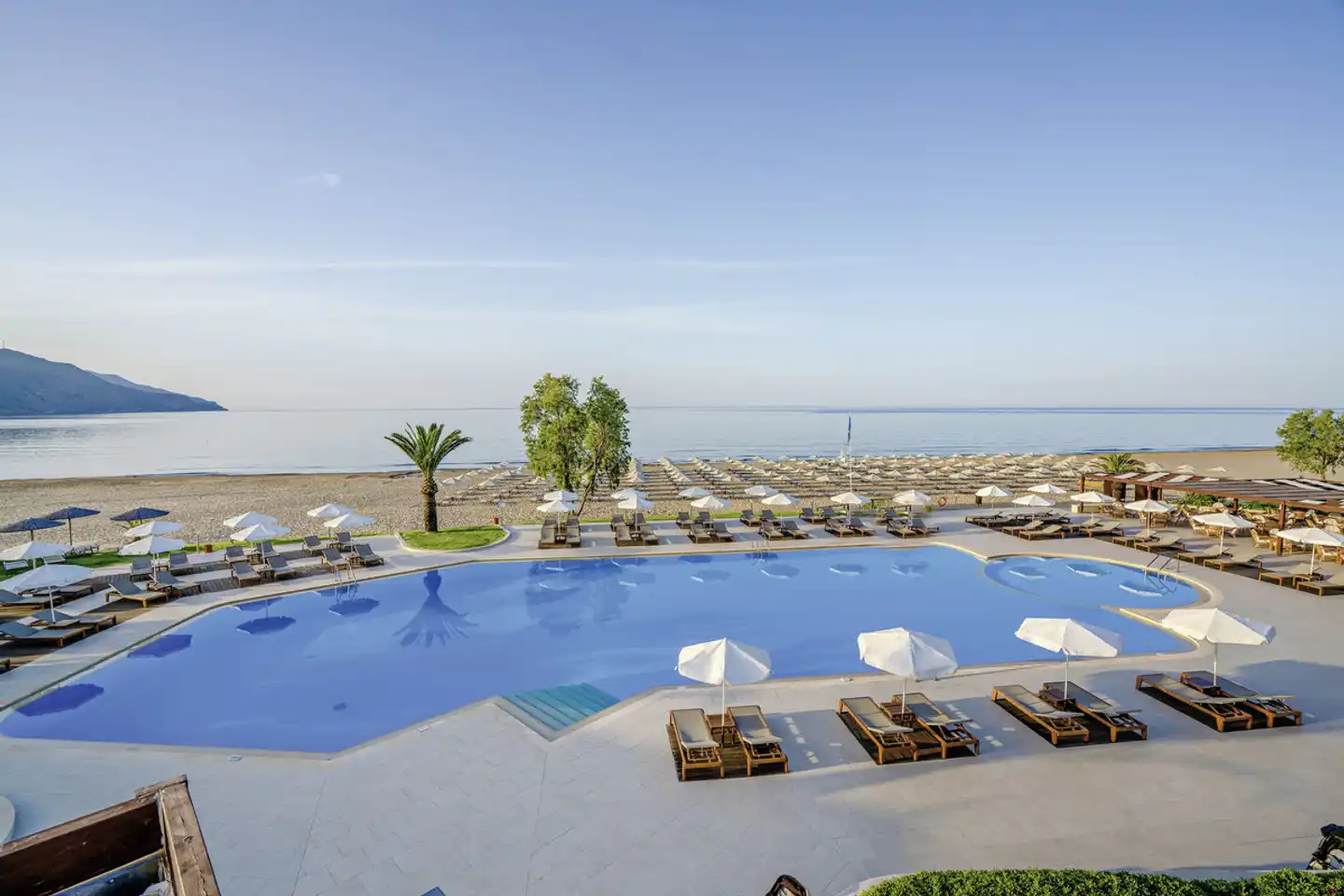 Pilot Beach Resort Pool