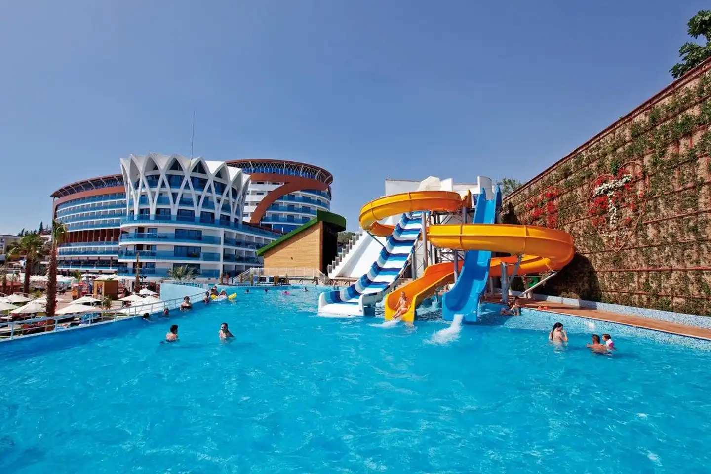 Granada Luxury Okurcalar Hotel Pool
