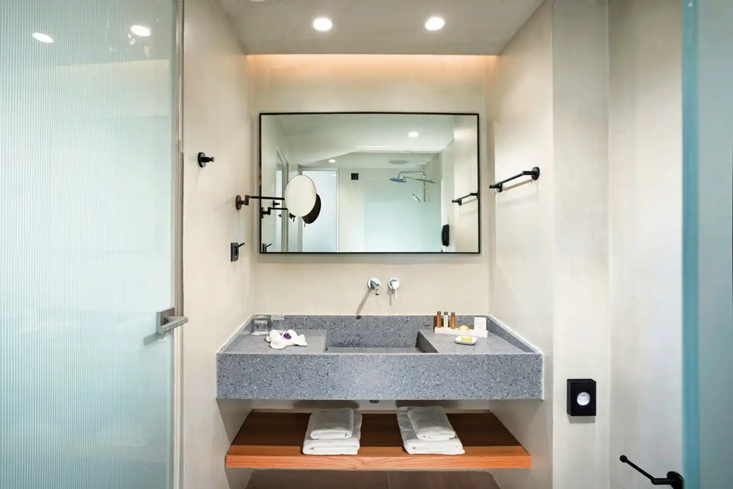 Caravia Beach Hotel Badezimmer