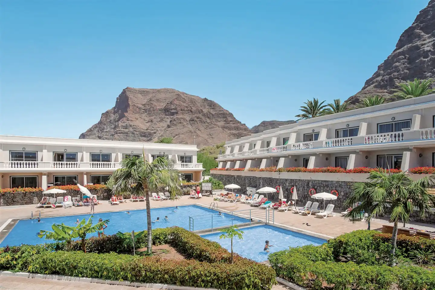 Charco del Conde Pool