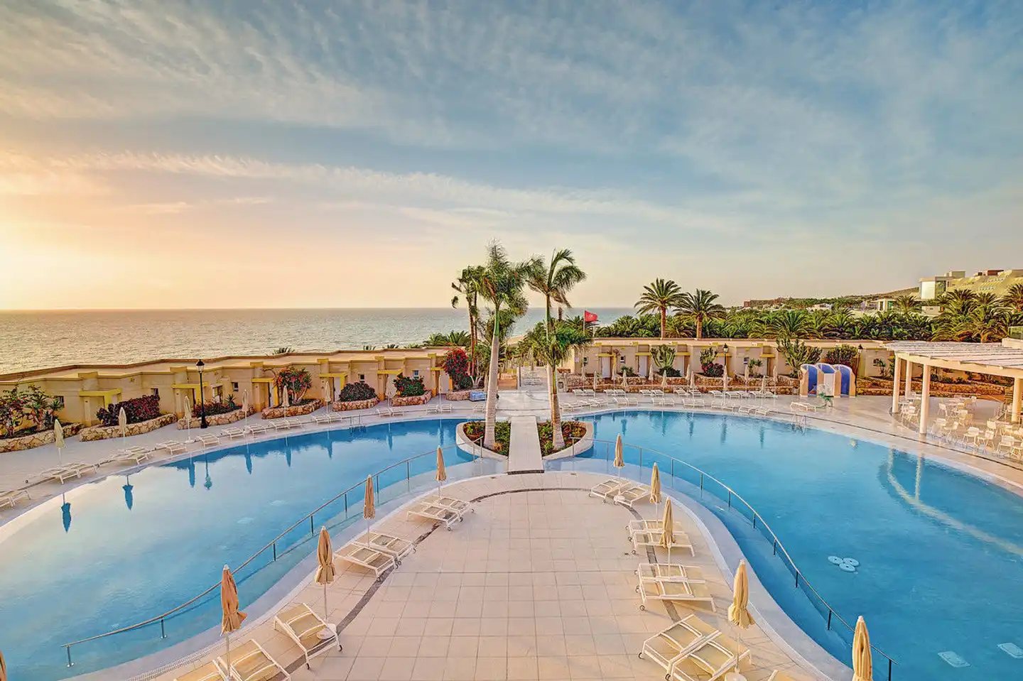 SBH Monica Beach Resort Pool