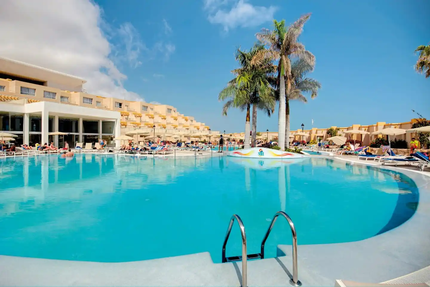 SBH Monica Beach Resort Pool