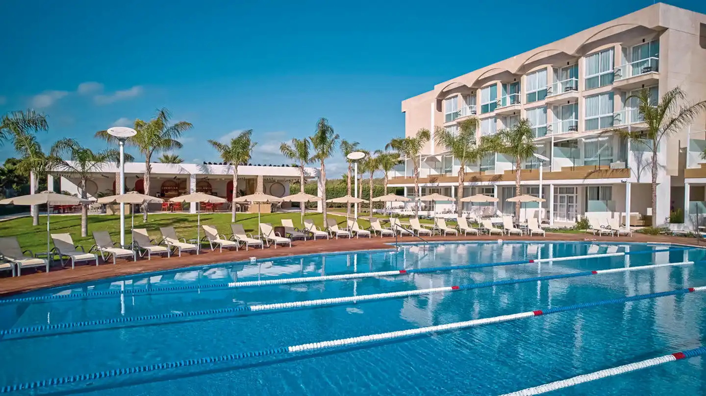 Zafiro Alzinar Mar Pool