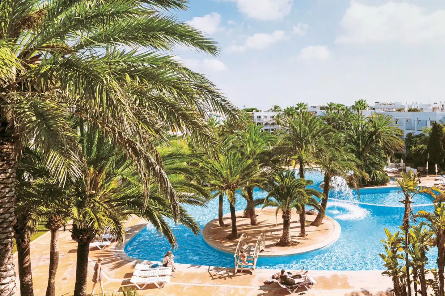 Calimera Fido Gardens Pool