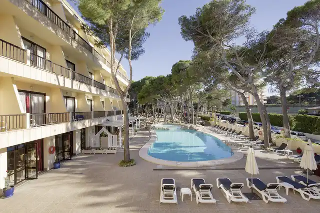 Bella Playa & Spa Pool
