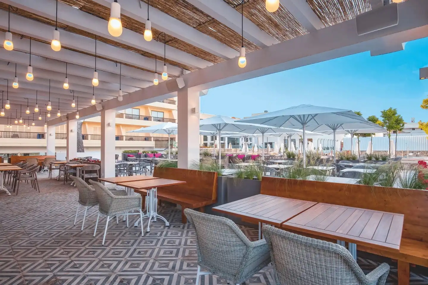 Bella Playa & Spa TERRACE