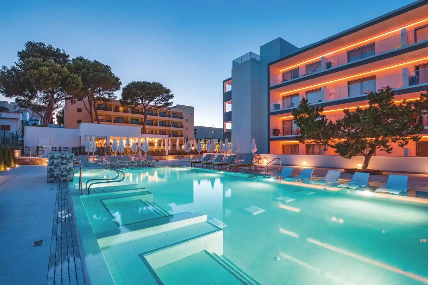 Bella Playa & Spa POOL