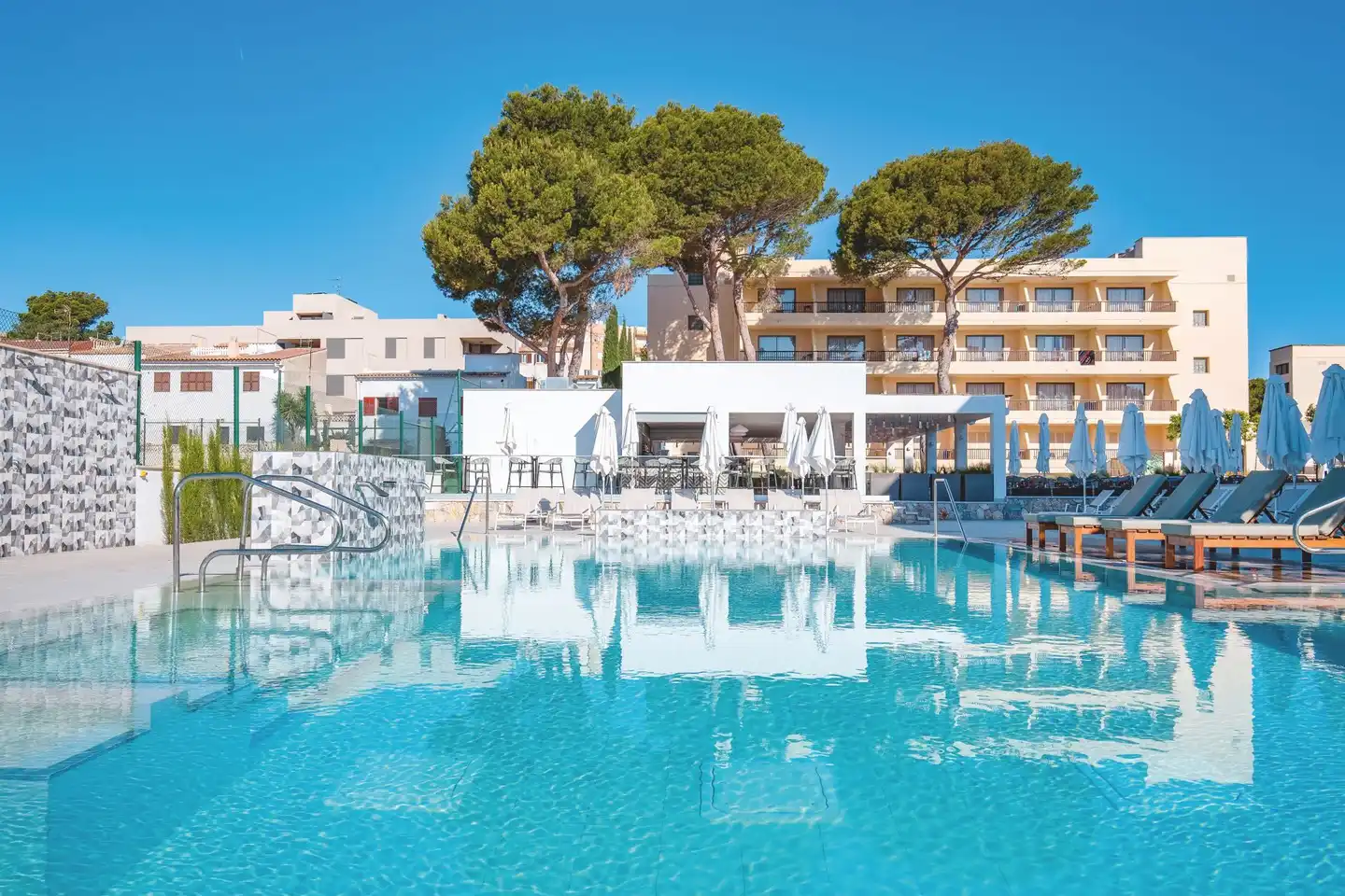 Bella Playa & Spa POOL