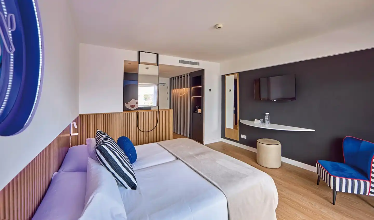 Universal Hotel Neptuno - Adults Only ACCOMMODATION