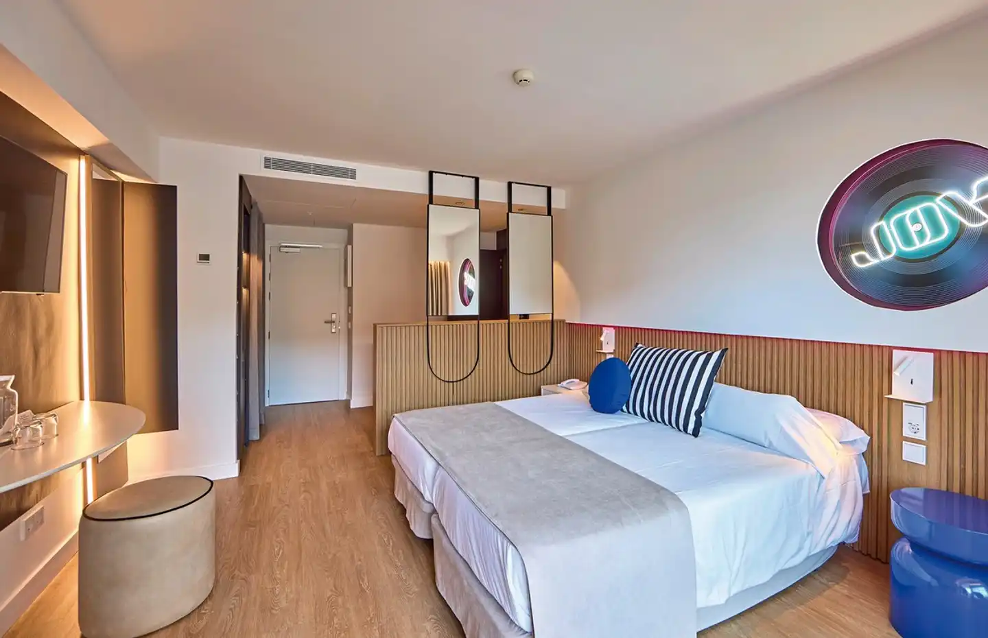 Universal Hotel Neptuno - Adults Only ACCOMMODATION