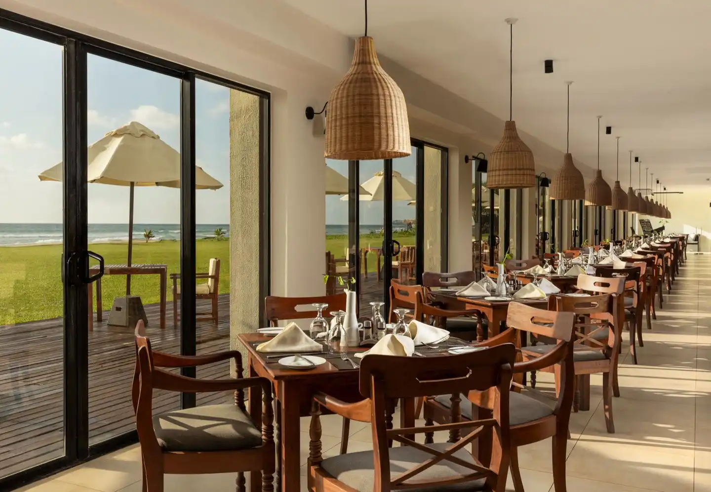 EKHO Surf Restaurant