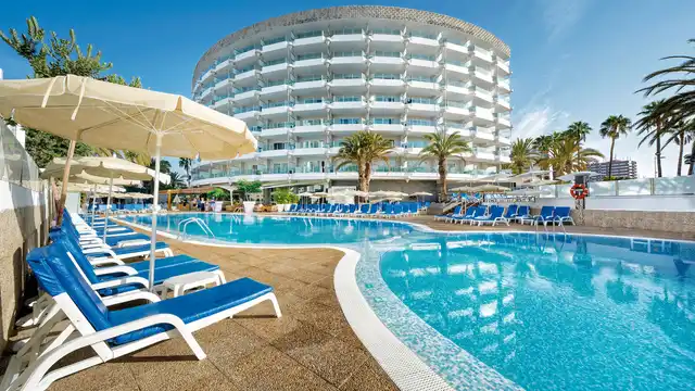 Bull Escorial & Spa Pool