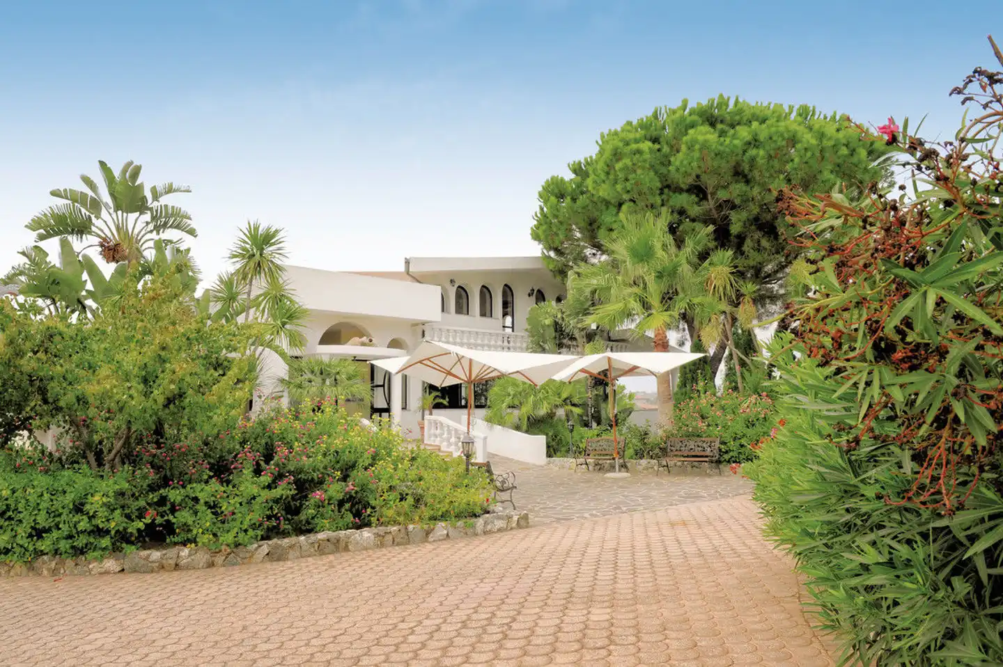 Villaggio Pineta Petto Bianco Aussenansicht