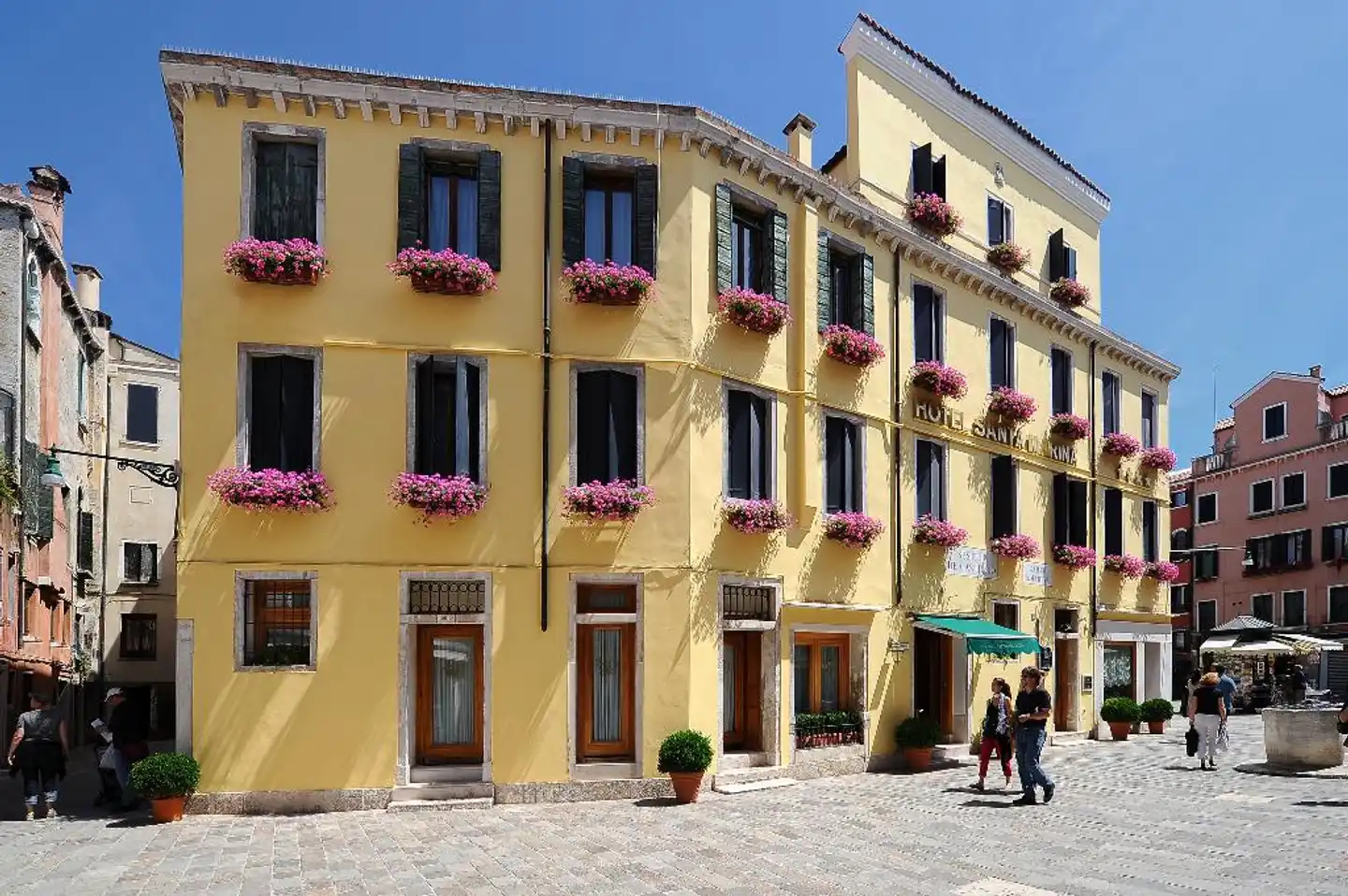 Hotel Santa Marina Aussenansicht