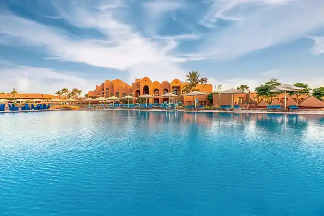 Akassia Swiss Resort Pool