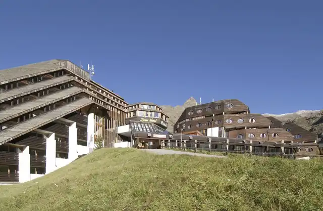 Blu Hotel Senales: Zirm-Cristal Aussenansicht
