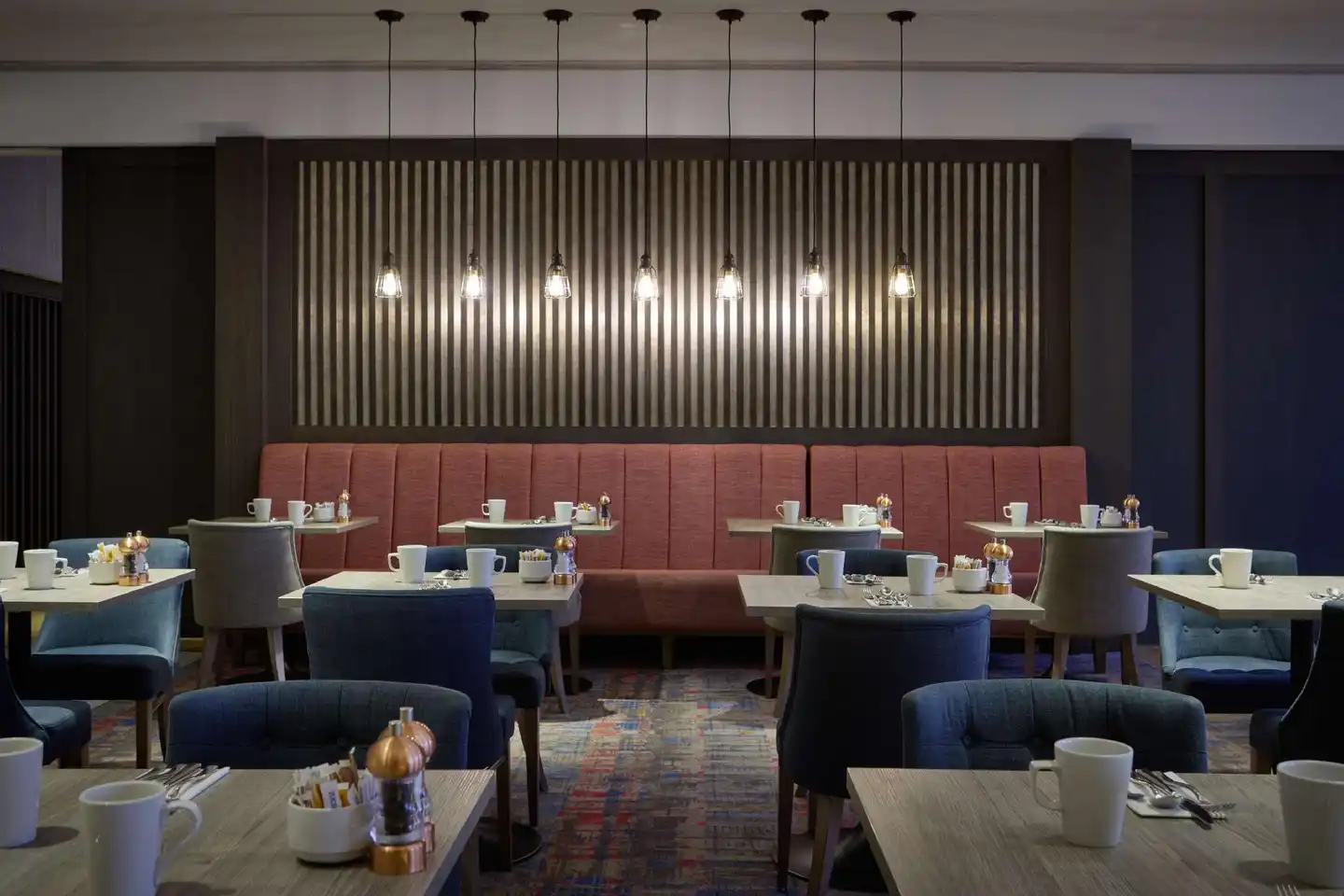 DoubleTree by Hilton Hotel Glasgow Central Bar