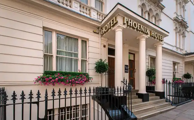 Phoenix Hotel Aussenansicht