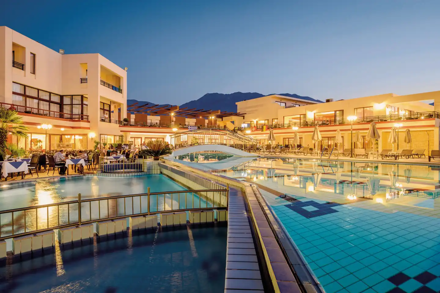 Vantaris Palace Pool