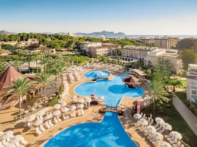 Zafiro Ca'n Picafort Pool