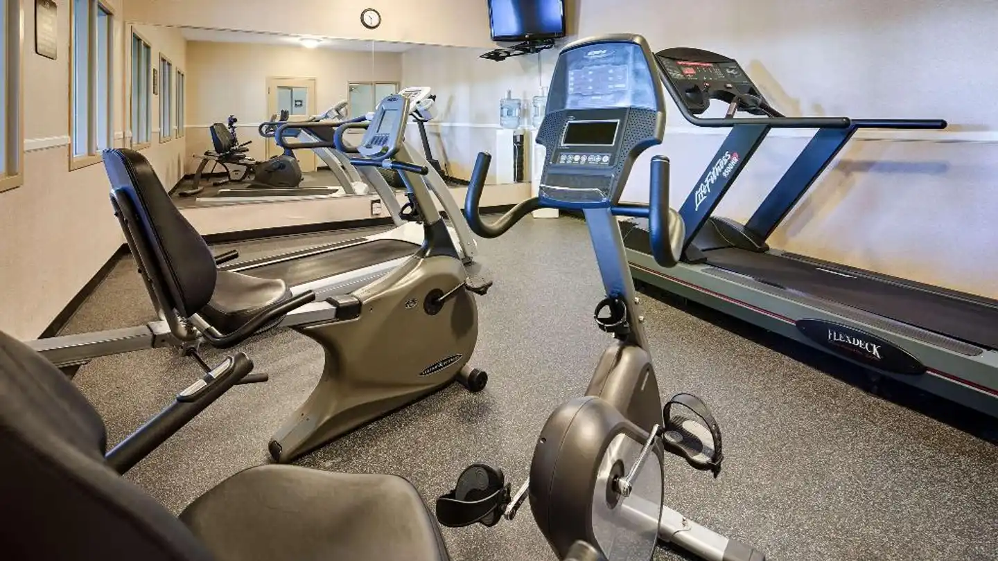 Best Western Plus Sunrise Inn Sport und Entertainment