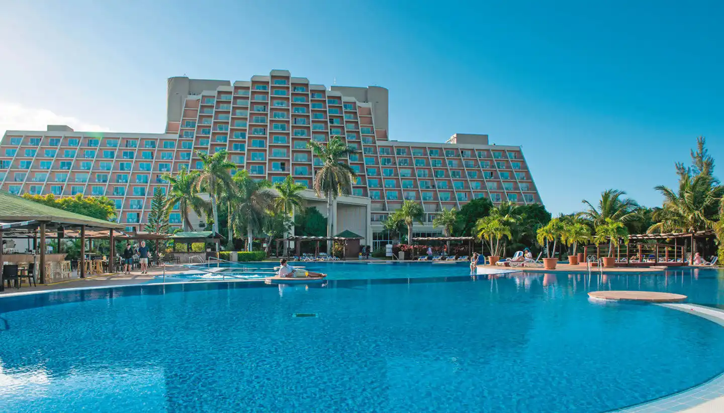 Blau Varadero Aussenansicht